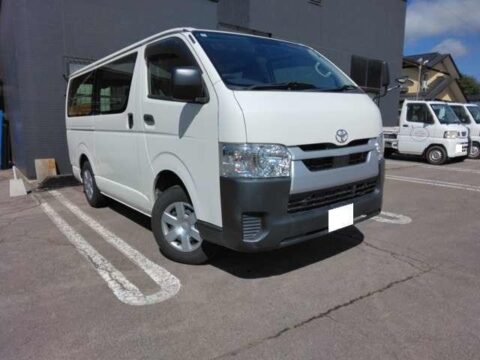 トヨタ ハイエース